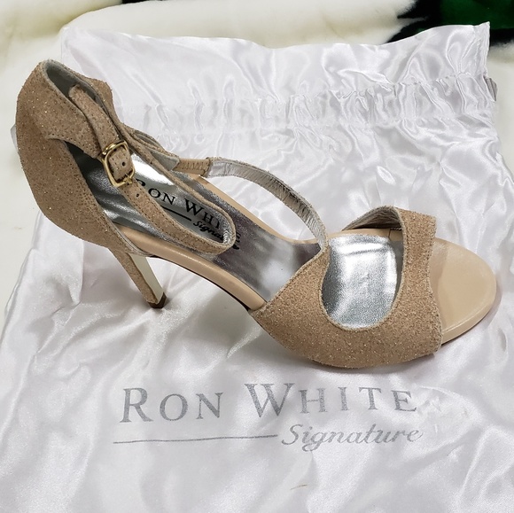 Ron White Signature Tan Sparkle Sandals - Picture 3 of 7